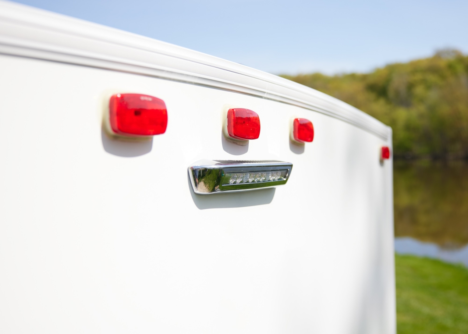 Powerful Illumination with Functional Lighting